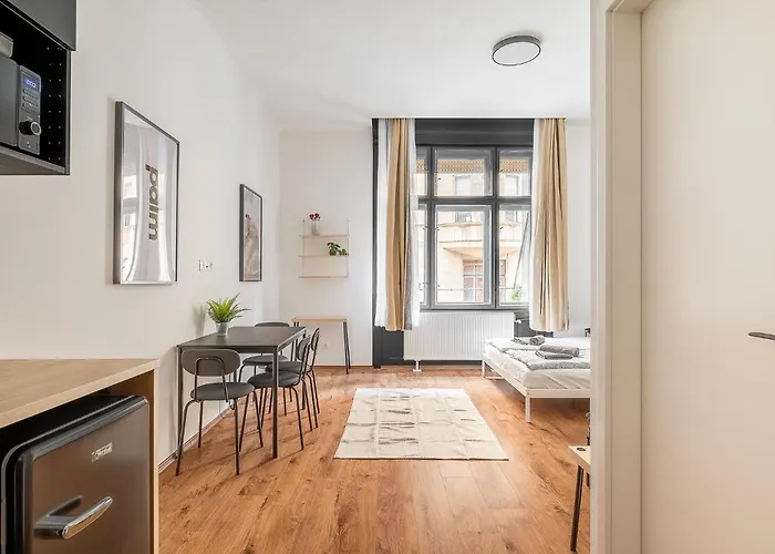 Downtown Hegedus 8 Apartment *