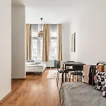 Downtown Hegedus 8 Lägenhet *