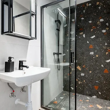 公寓 Downtown Hegedus 8 *