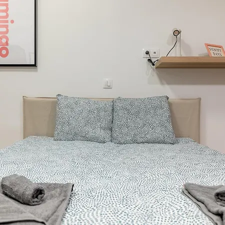 公寓 Downtown Hegedus 8 *