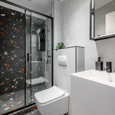 Downtown Hegedus 8 布达佩斯