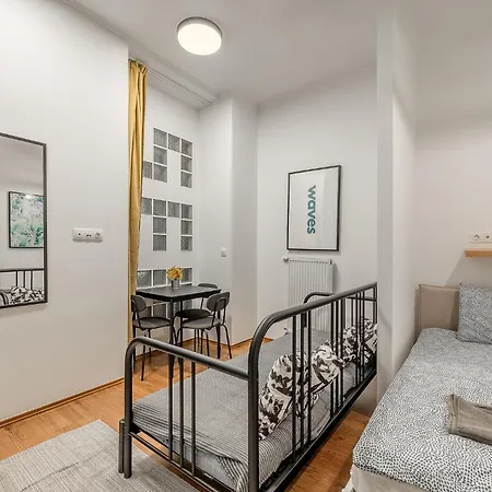 Downtown Hegedus 8 Daire