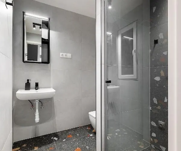 Downtown Hegedus 8 Budapesta